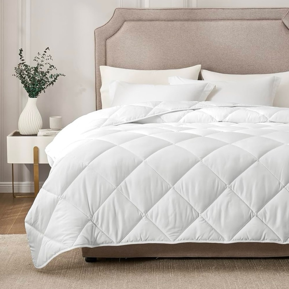 Luxurious White Quilted Comforter